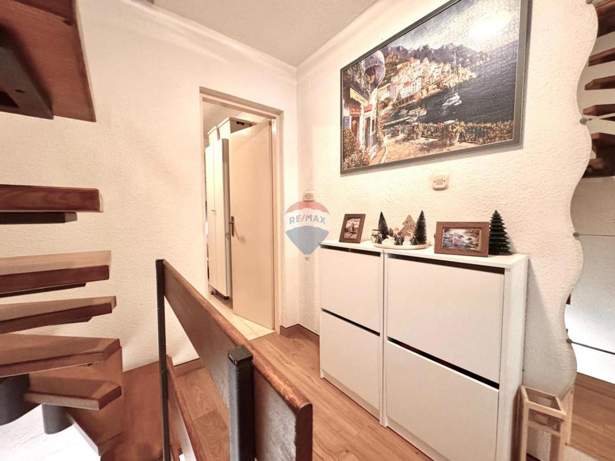 Hiša Novi Vinodolski, 100m2