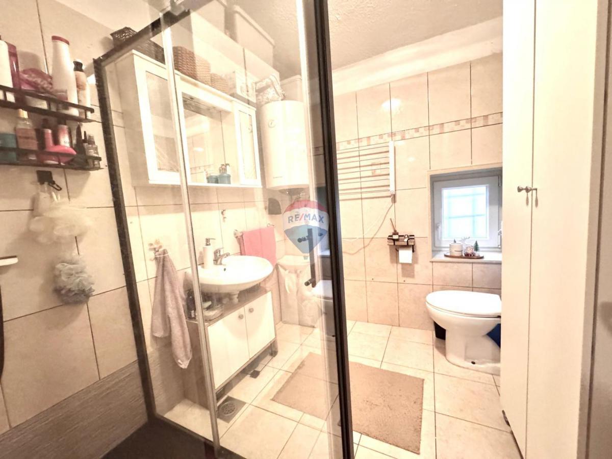 Hiša Novi Vinodolski, 100m2