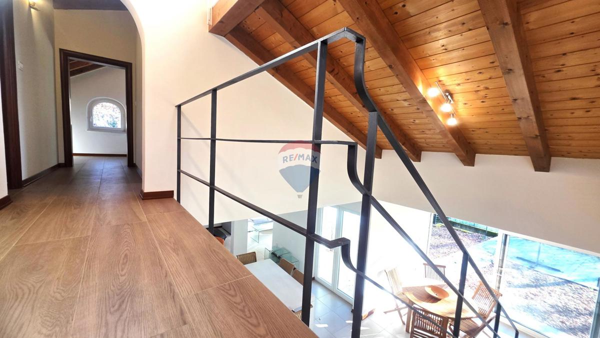 Hiša Kaštel, Buje, 155m2