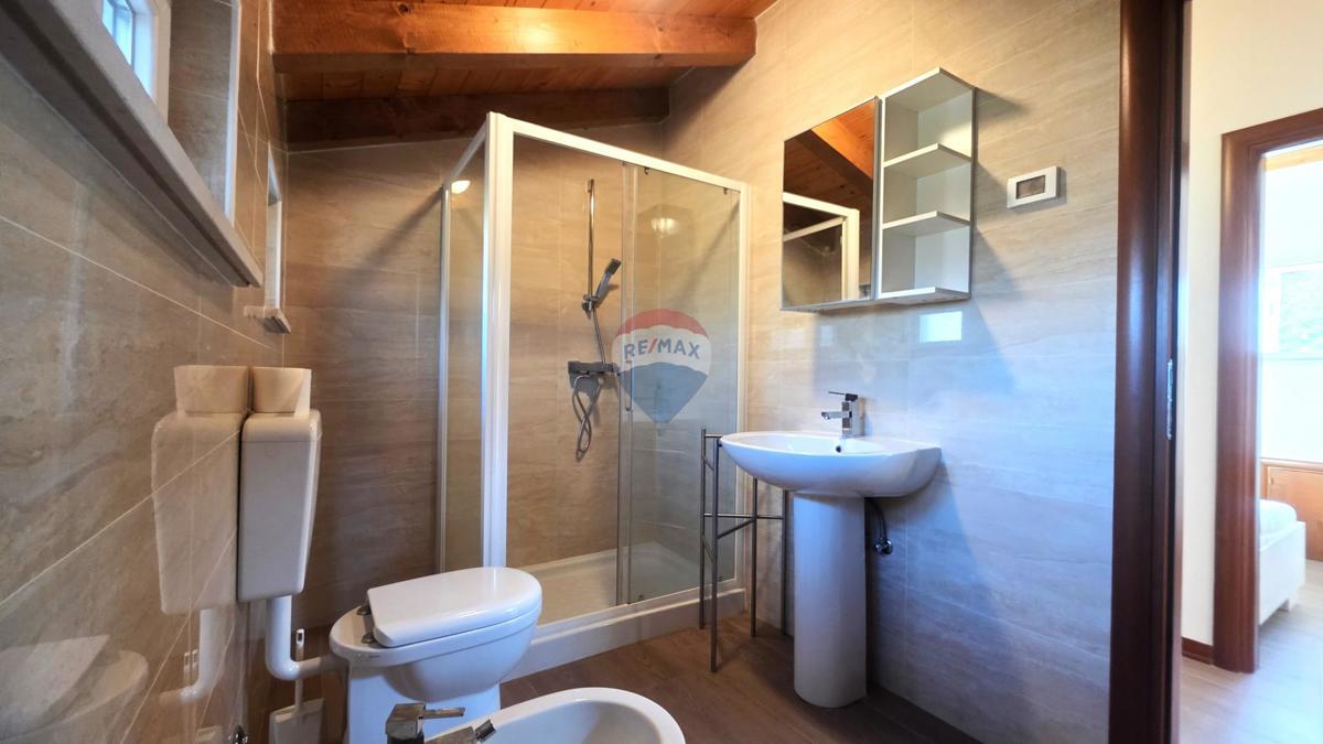 Hiša Kaštel, Buje, 155m2