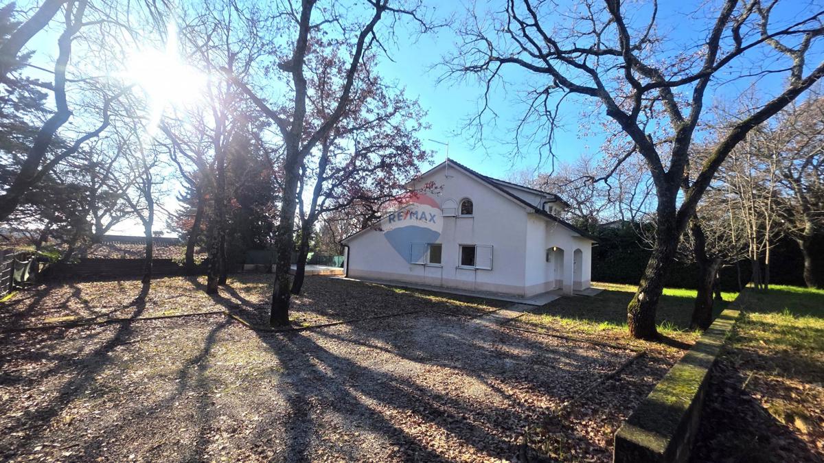 Hiša Kaštel, Buje, 155m2