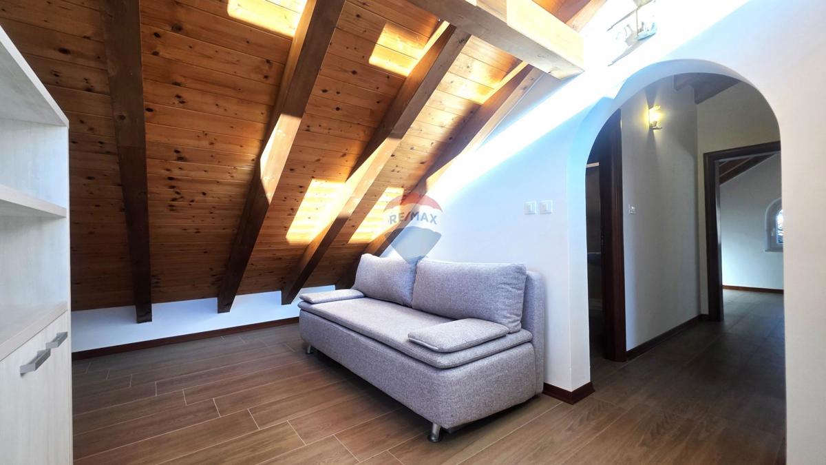 Hiša Kaštel, Buje, 155m2