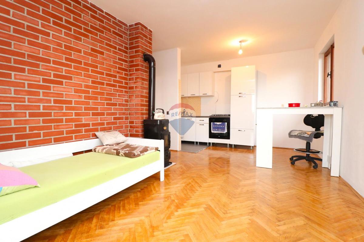 Hiša Žažina, Lekenik, 52m2