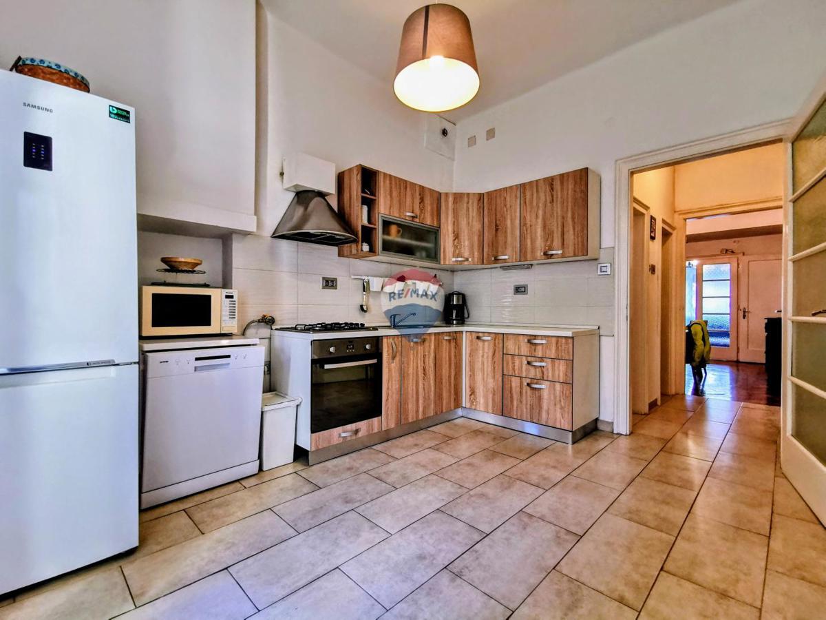 Stanovanje/Apartma Centar, Rijeka, 116,94m2