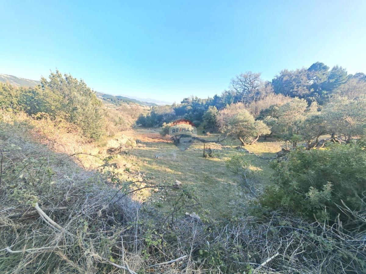 Stavbno zemljišče Palit, Rab, 1.815m2