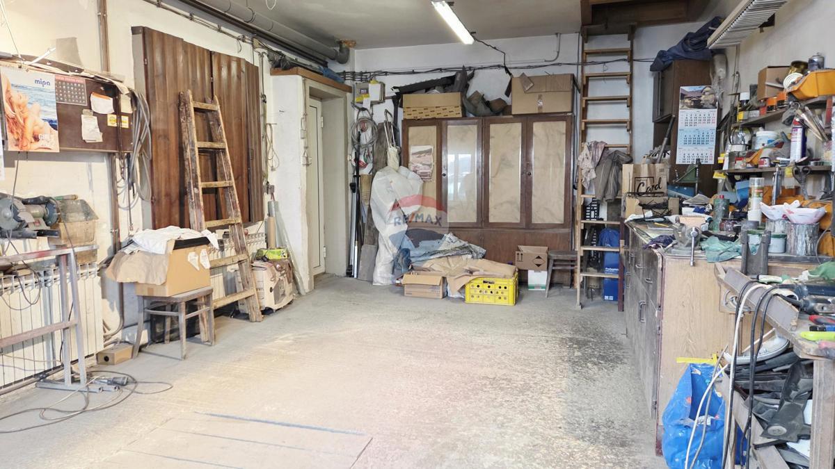 Hiša Rudeš, Trešnjevka - Sjever, 235m2