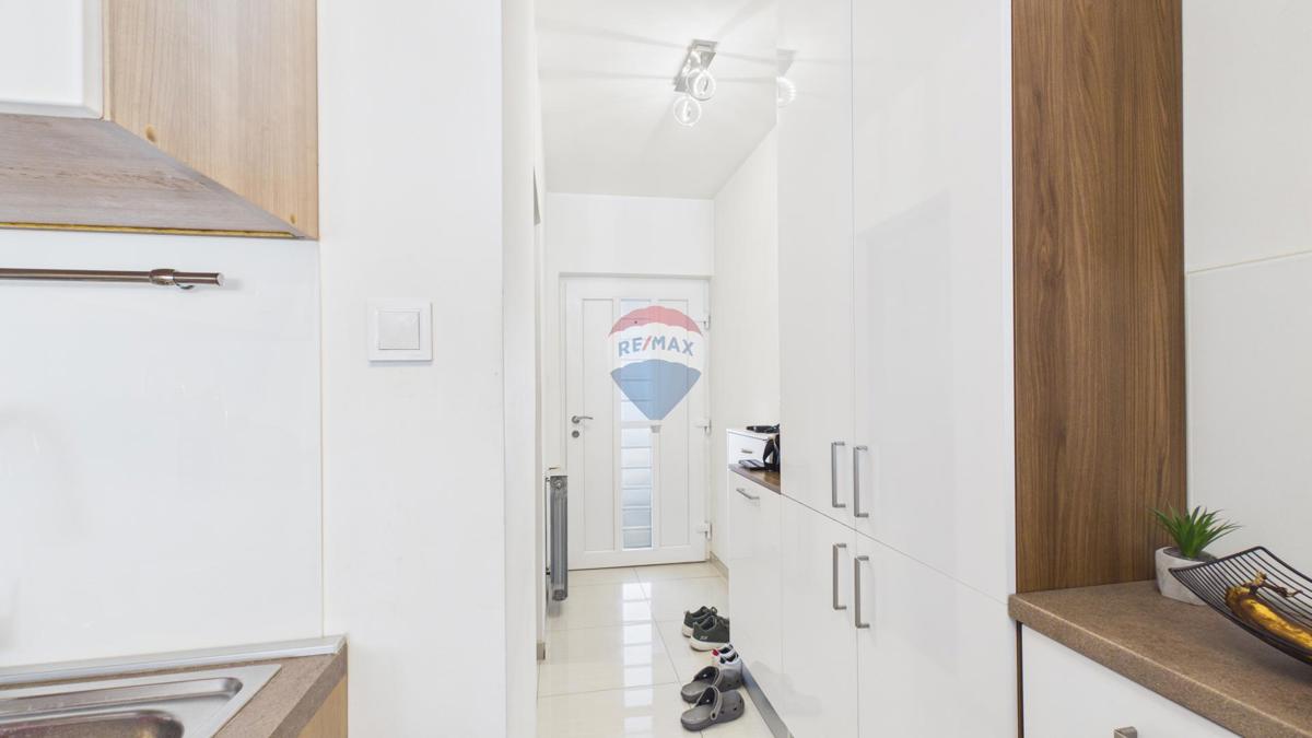 Hiša Rudeš, Trešnjevka - Sjever, 235m2