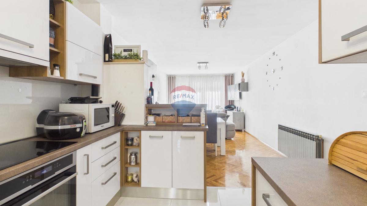 Hiša Rudeš, Trešnjevka - Sjever, 235m2