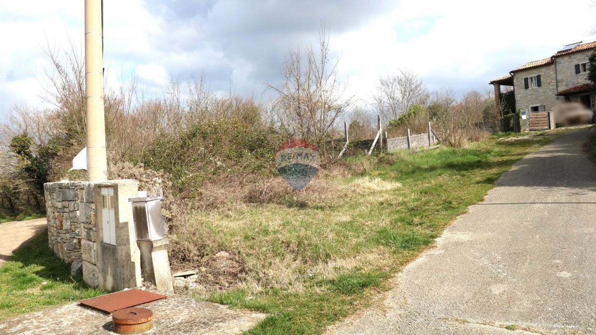 Stavbno zemljišče Tinjan, 1.291m2