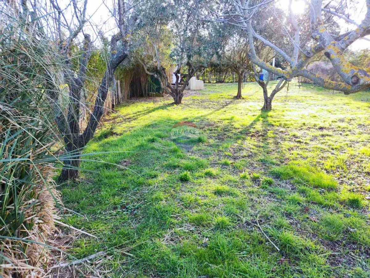 Stavbno zemljišče Medulin, 598m2