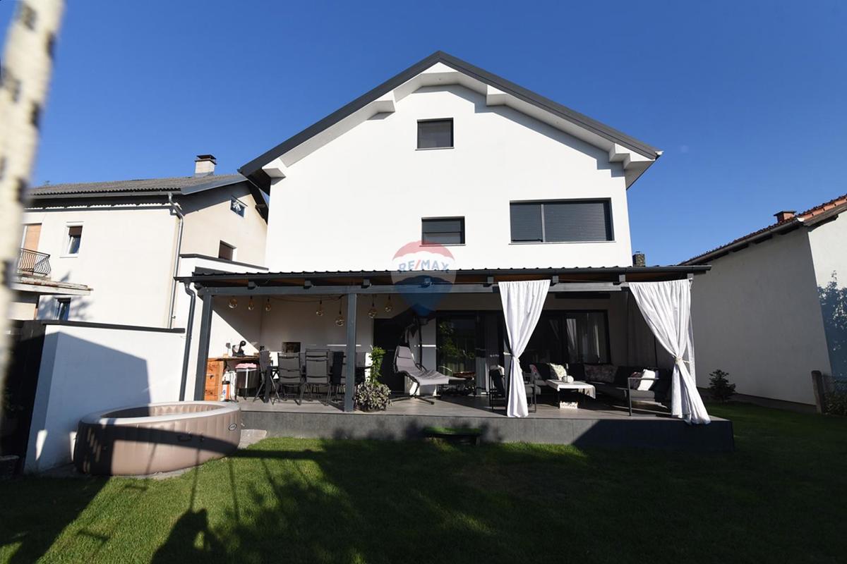 Hiša Banfica, Varaždin, 290m2