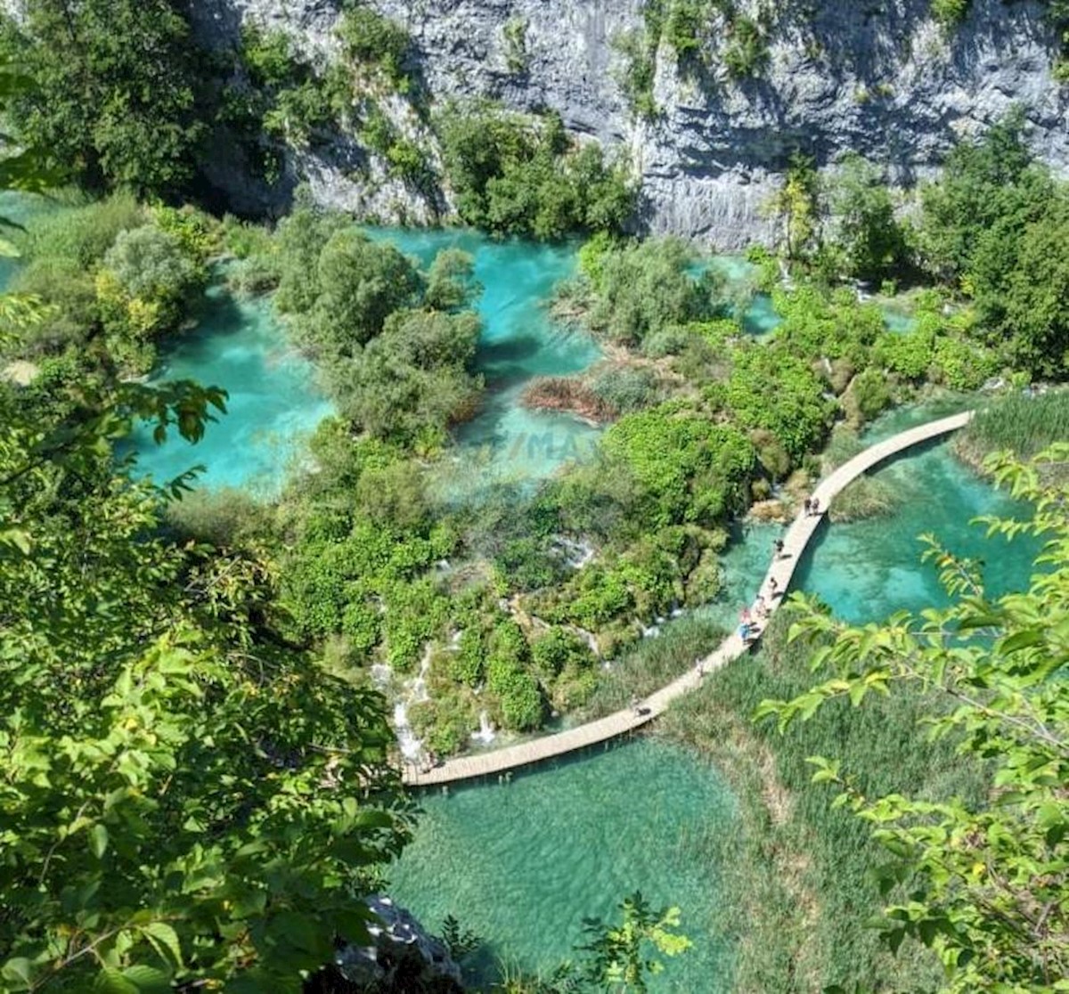 Korenica, Plitvička Jezera, 18.494m2