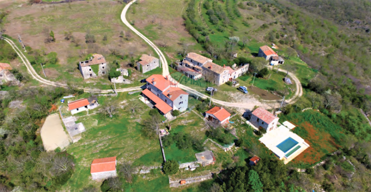 Grožnjan, 114.440m2