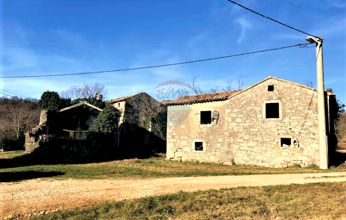 Grožnjan, 114.440m2