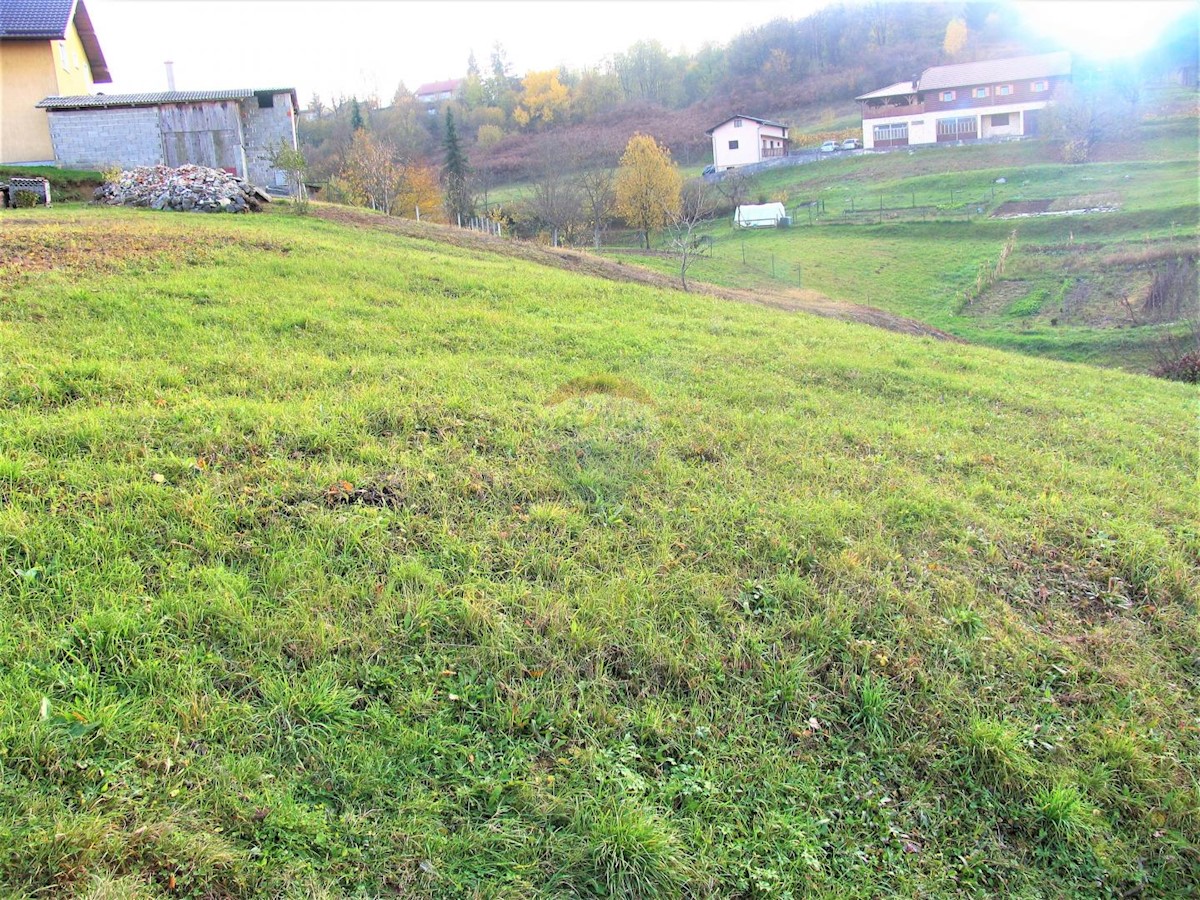 Duga Resa, 1.545m2