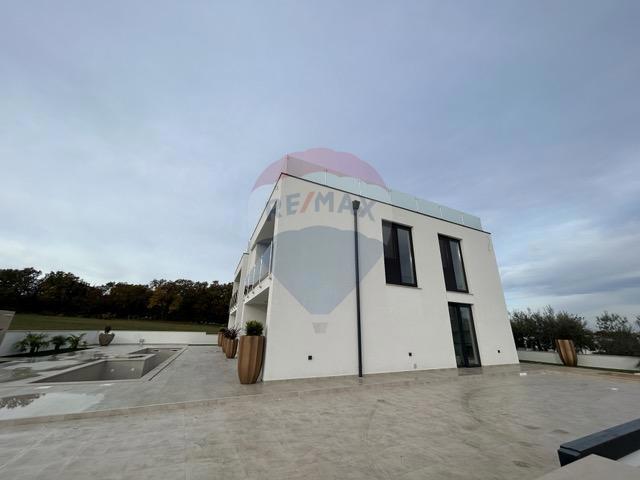 Hiša Vrvari, Poreč, 400m2