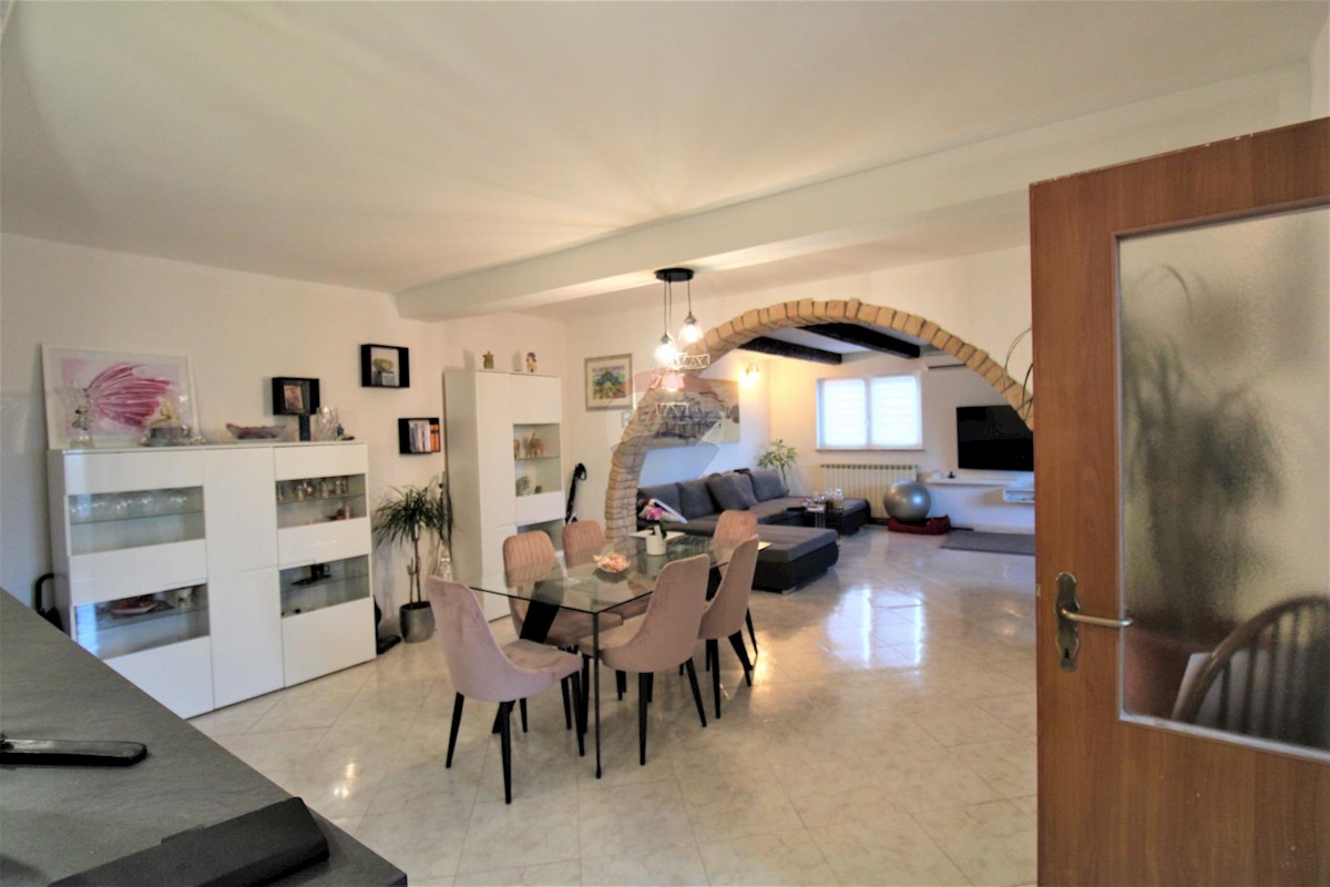 Rovinjsko Selo, Rovinj, 112m2