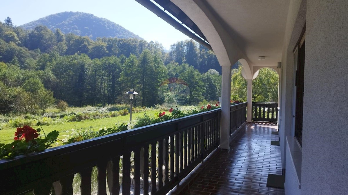 Hiša Brod na Kupi, Delnice, 160m2
