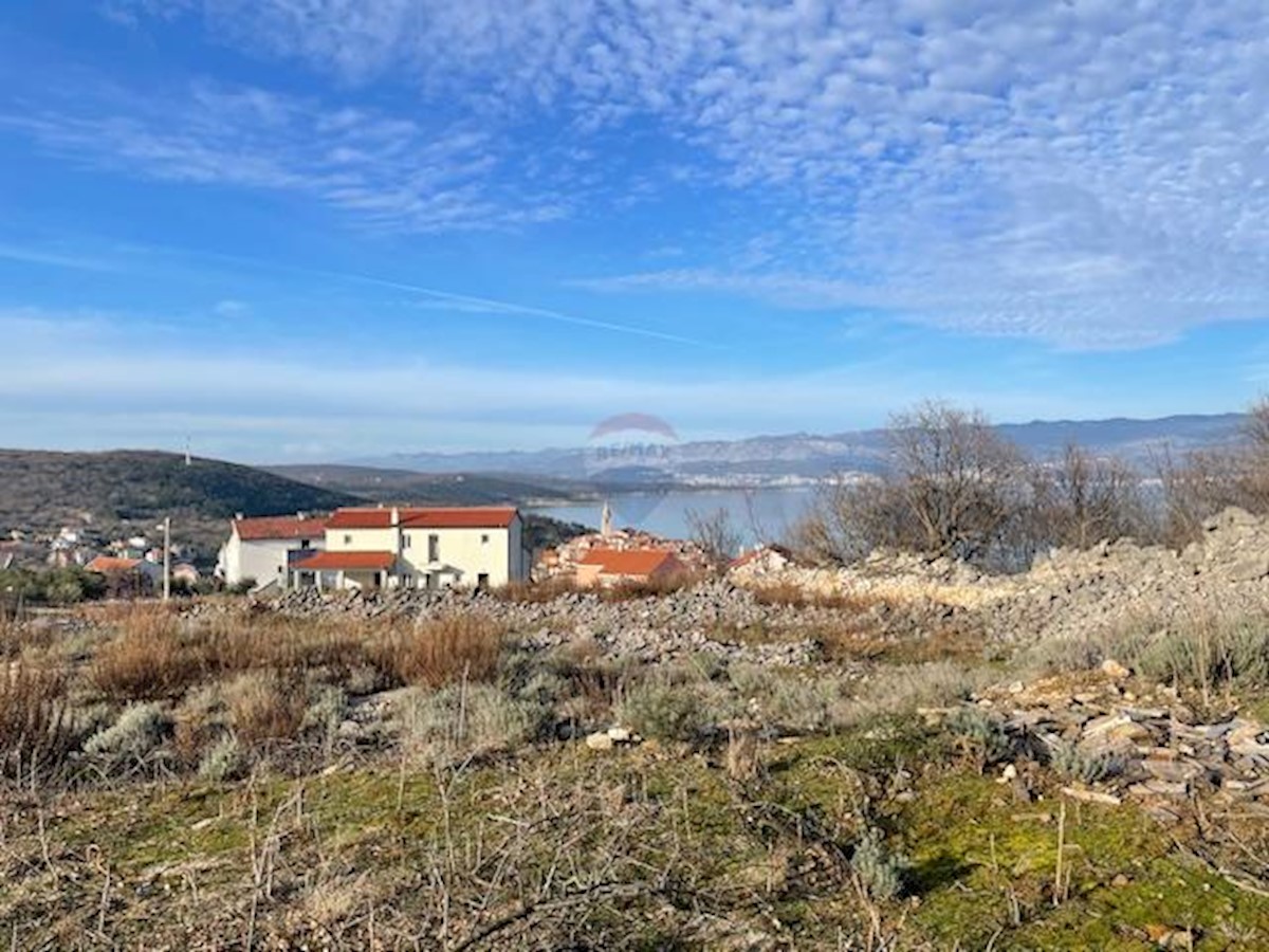 Otok Krk, Vrbnik, gradbeno zemljišče 1231 m2, pogled na morje