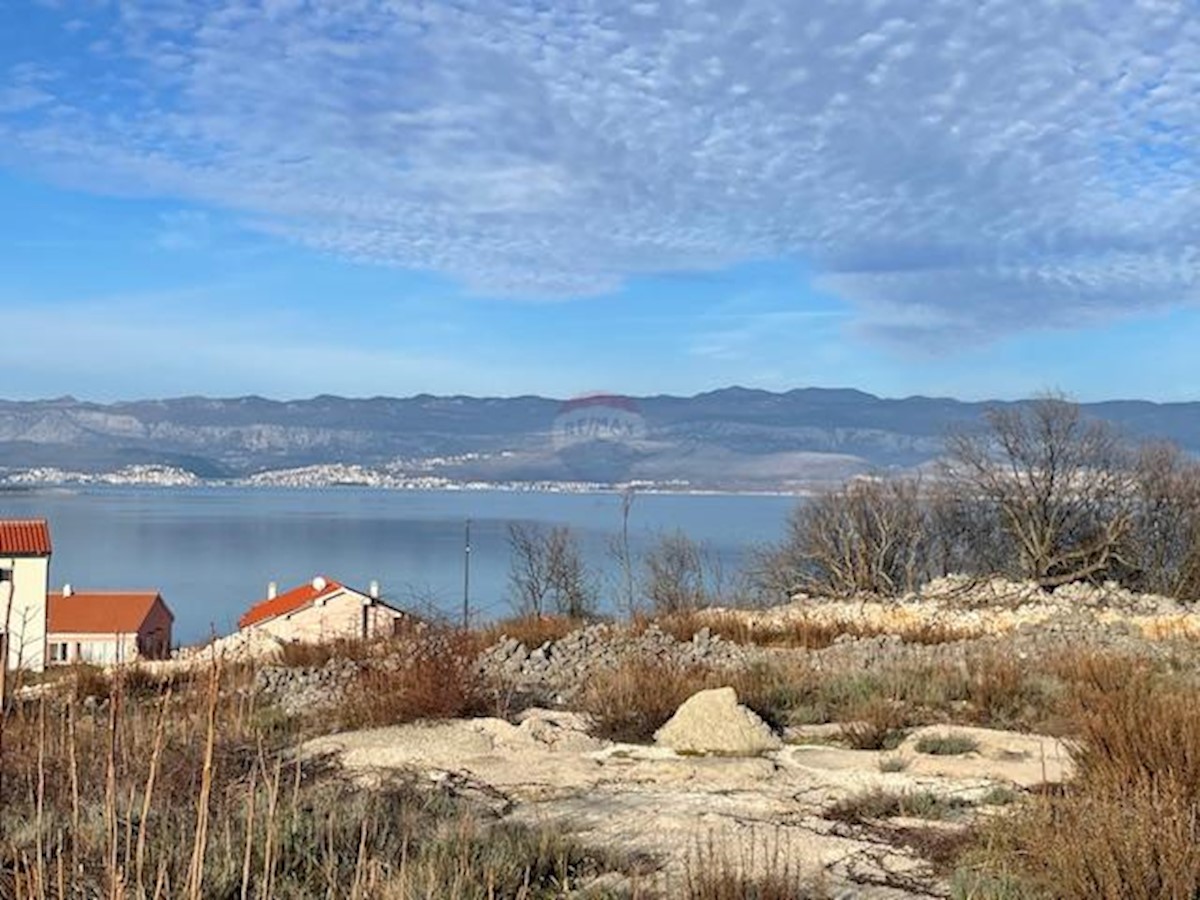 Otok Krk, Vrbnik, gradbeno zemljišče 1231 m2, pogled na morje