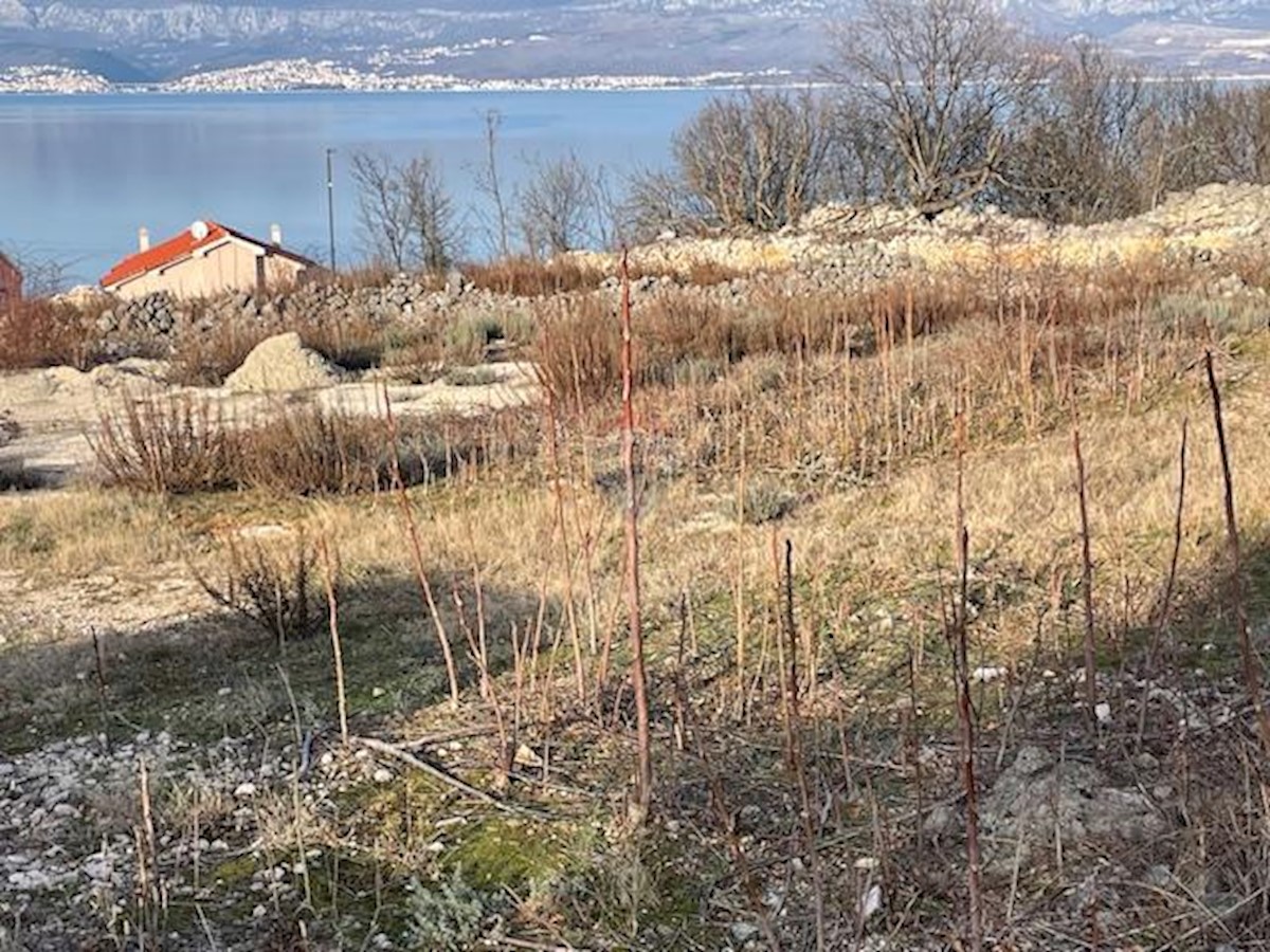 Otok Krk, Vrbnik, gradbeno zemljišče 1231 m2, pogled na morje