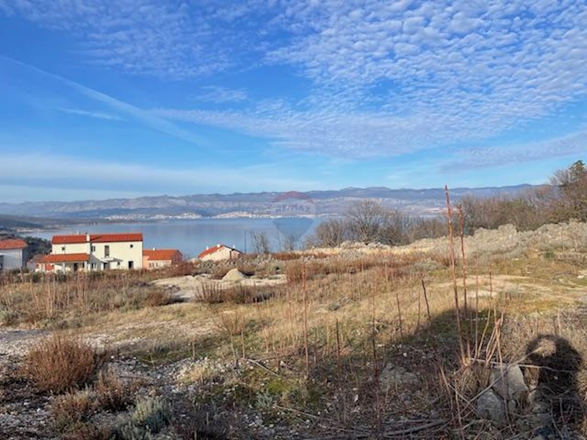 Otok Krk, Vrbnik, gradbeno zemljišče 1231 m2, pogled na morje