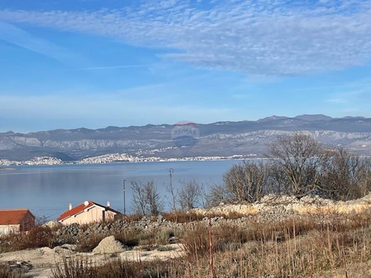 Otok Krk, Vrbnik, gradbeno zemljišče 1231 m2, pogled na morje