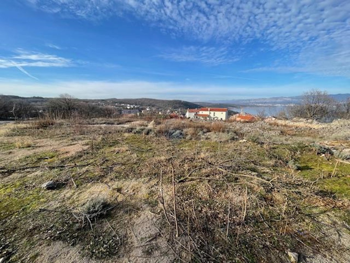 Otok Krk, Vrbnik, gradbeno zemljišče 1231 m2, pogled na morje