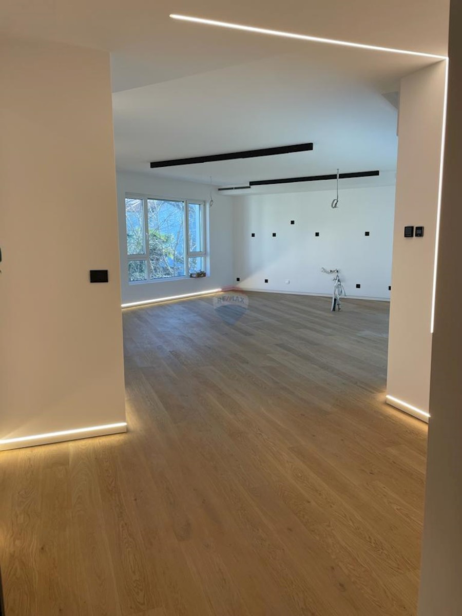 Stanovanje/Apartma Rovinj, 221m2