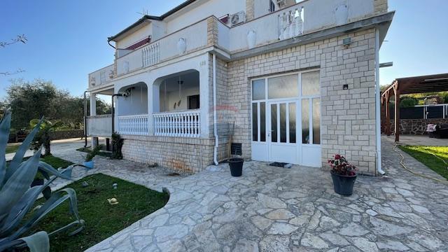 Otok Krk, Porat, 2s, 82 m2