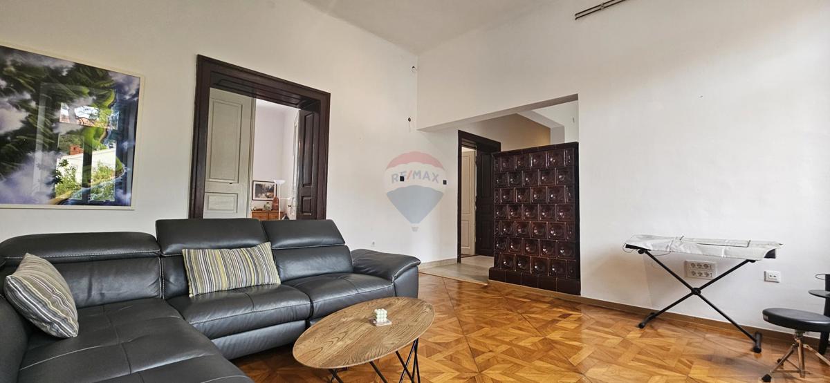 Stanovanje/Apartma Širi centar, Pula, 132m2