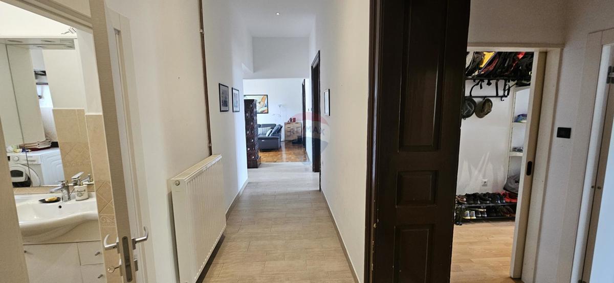 Stanovanje/Apartma Širi centar, Pula, 132m2