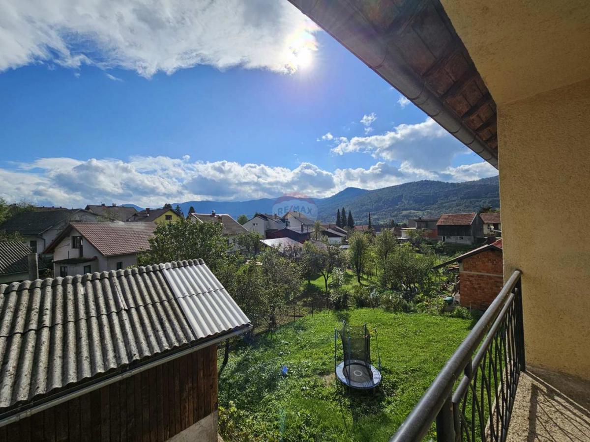 Hiša Vrbovsko, 360m2