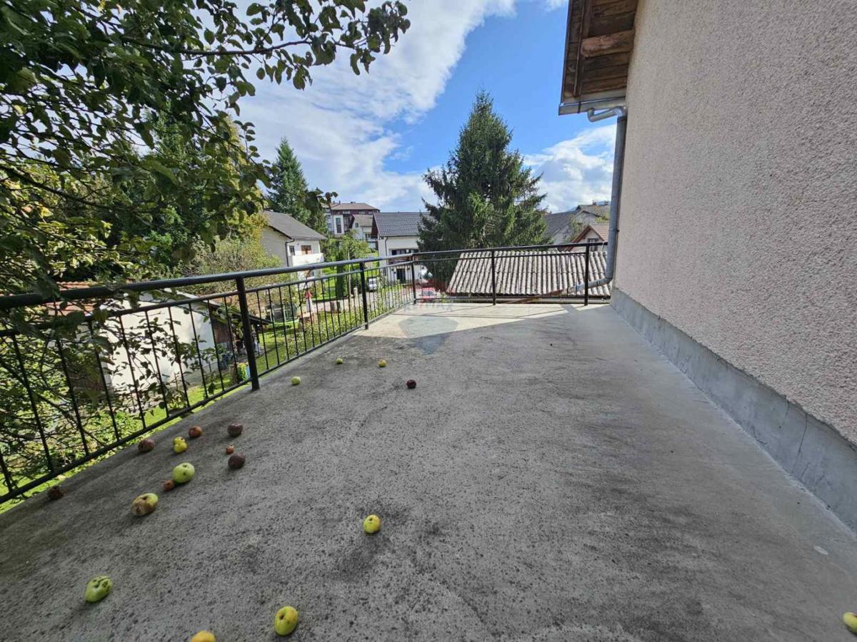 Hiša Vrbovsko, 360m2