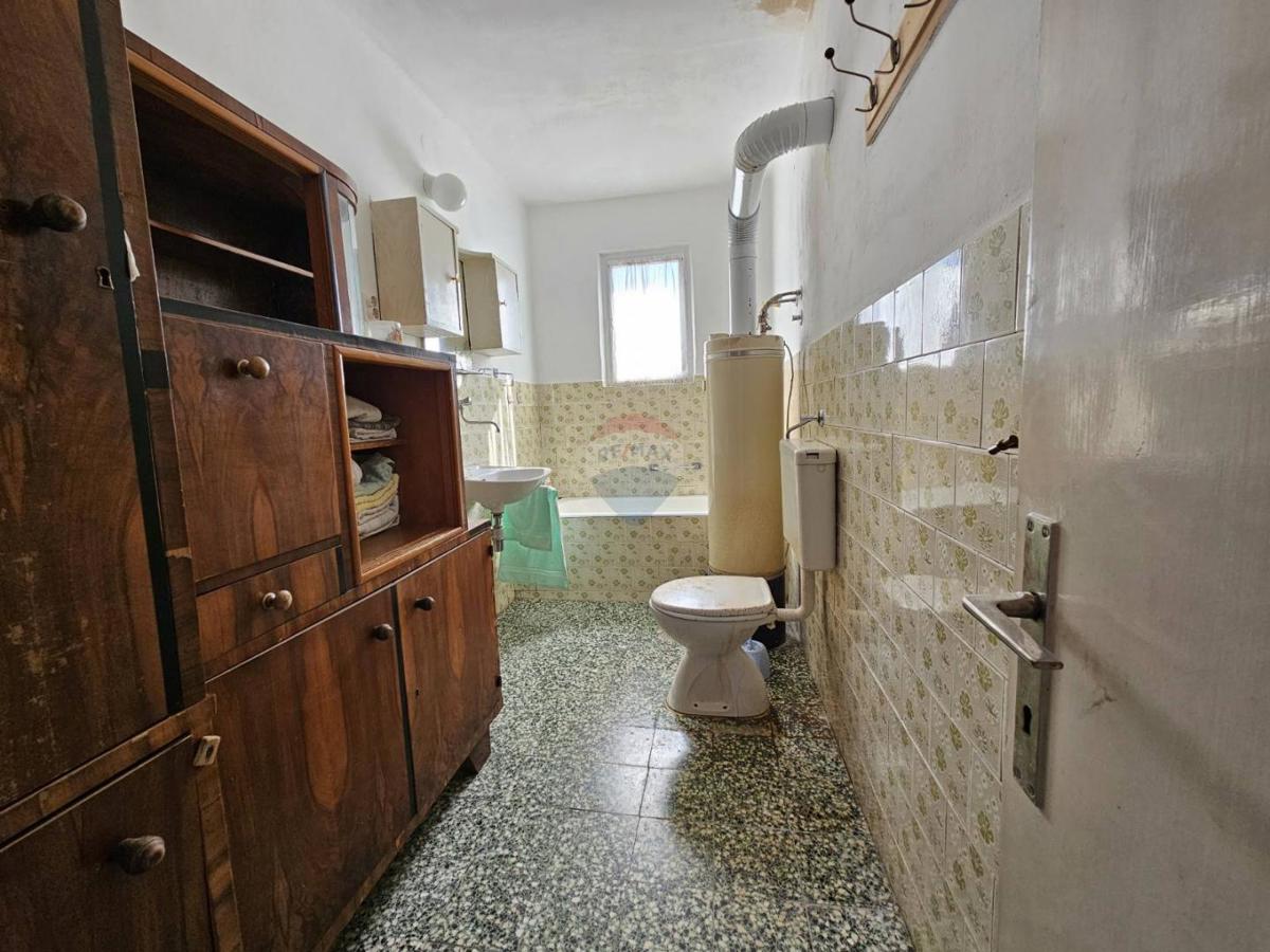 Hiša Vrbovsko, 360m2