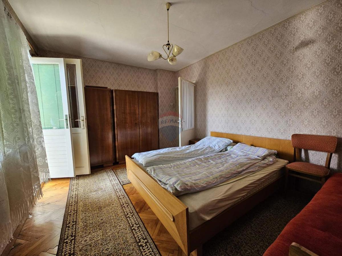 Hiša Vrbovsko, 360m2