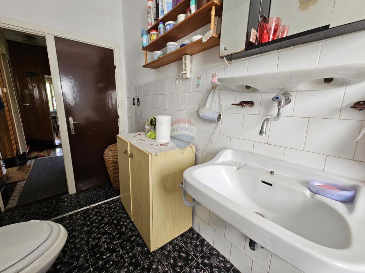 Hiša Vrbovsko, 360m2