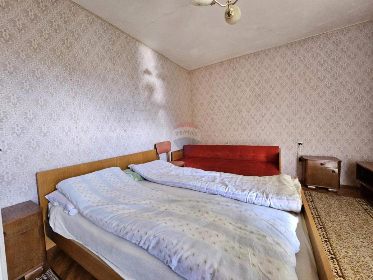 Hiša Vrbovsko, 360m2