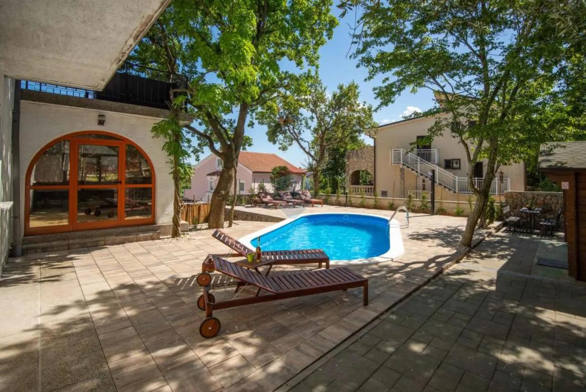 Hiša Krk, 250m2