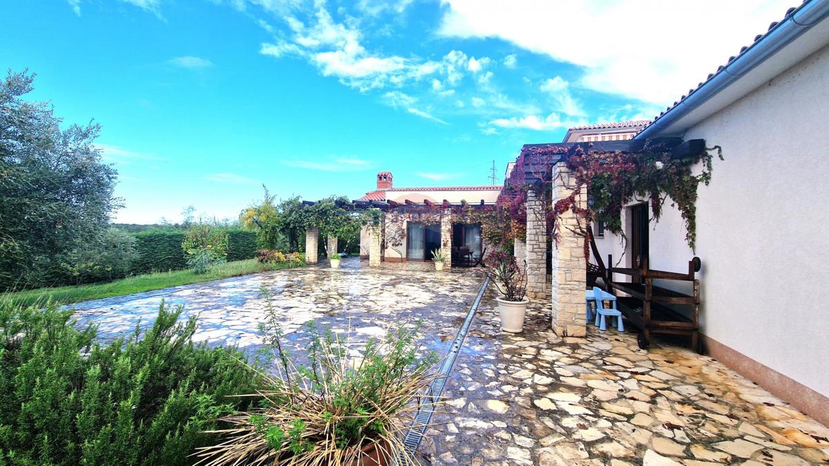 Hiša Sveta Marija na Krasu-dio, Umag, 280m2