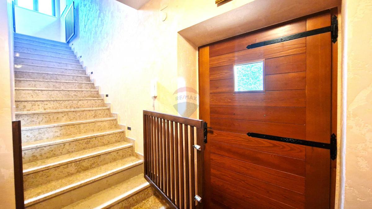 Hiša Sveta Marija na Krasu-dio, Umag, 280m2