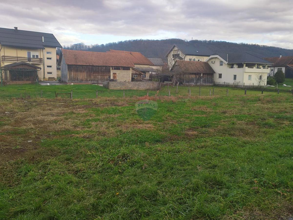 Stavbno zemljišče Mrežnički Varoš, Duga Resa, 890m2