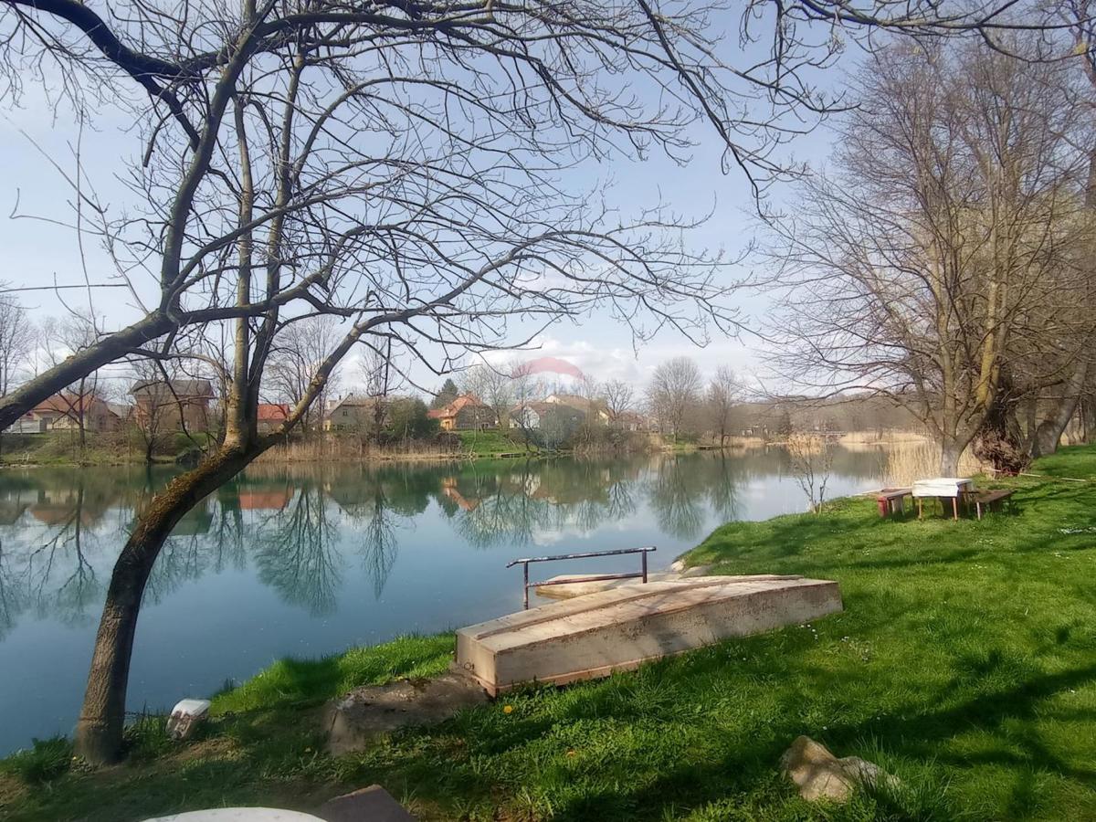 Stavbno zemljišče Mrežnički Varoš, Duga Resa, 890m2