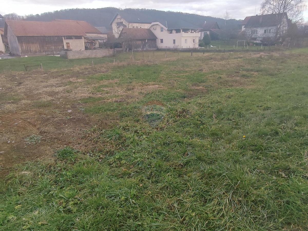 Stavbno zemljišče Mrežnički Varoš, Duga Resa, 890m2