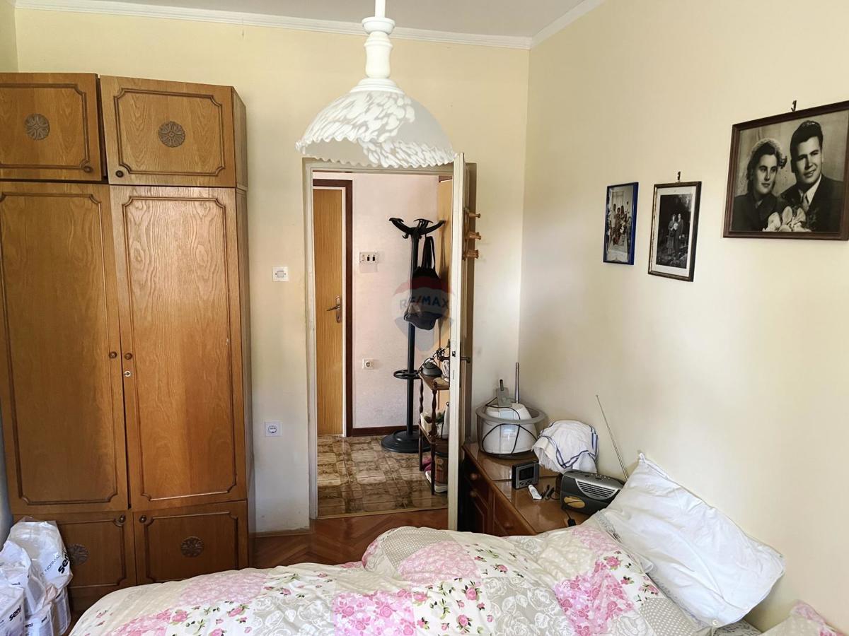 Istra, Umag - Samostojna apartmajska hiša, 100 m od morja
