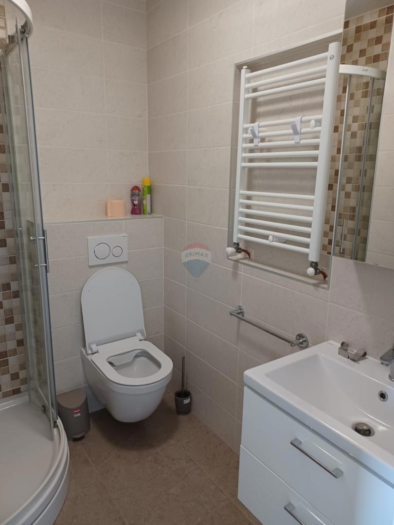 Istra, Umag - Samostojna apartmajska hiša, 100 m od morja