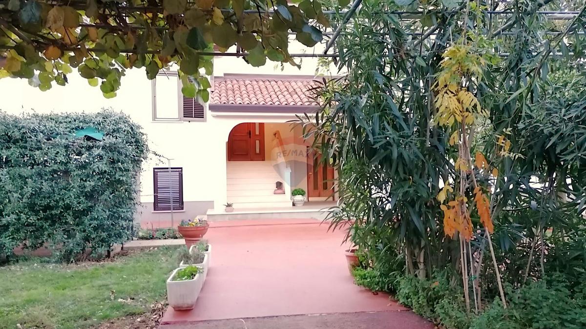 Hiša Umag, 500m2