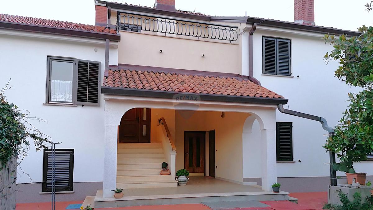 Hiša Umag, 500m2