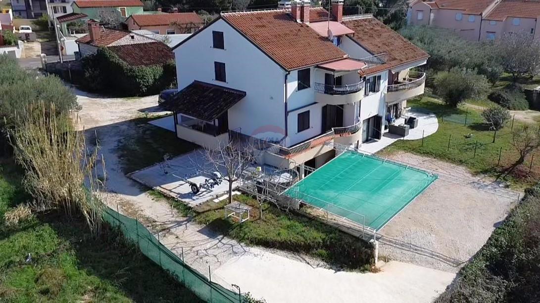 Hiša Umag, 500m2