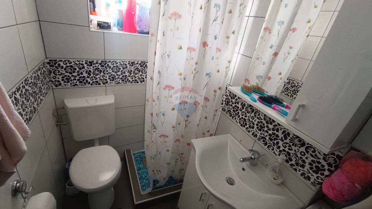 Stanovanje/Apartma Tar, Tar-Vabriga, 77m2